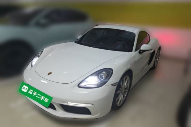 Ojetý Porsche 718 2016 Cayman 2.0T