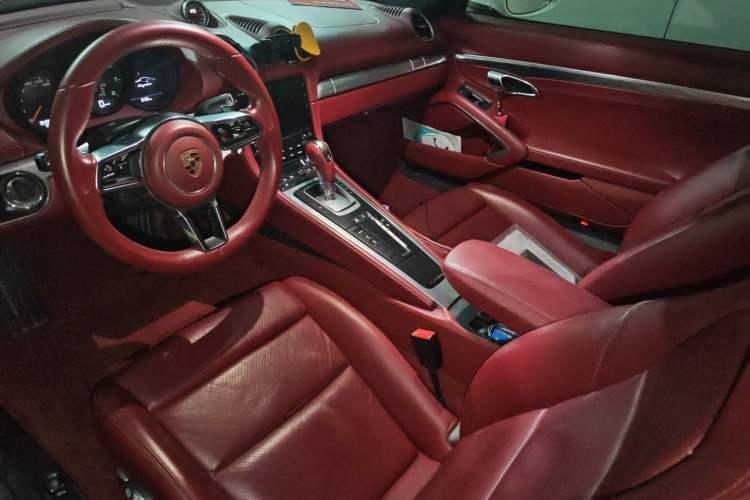 Used Porsche 718 2016 Cayman 2.0T Audio And AC Panel