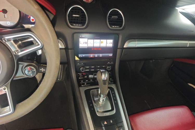 Used Porsche 718 2016 Cayman S 2.5T Audio And AC Panel