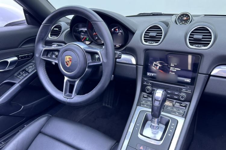 Used Porsche 718 2016 Boxster 2.0T Audio And AC Panel