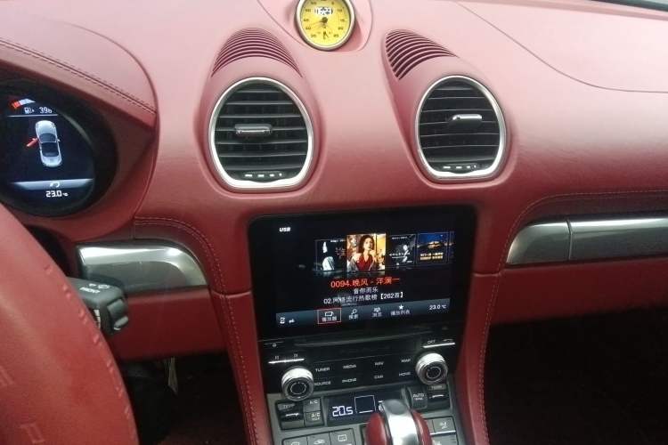 Used Porsche 718 2016 Boxster 2.0T Audio And AC Panel