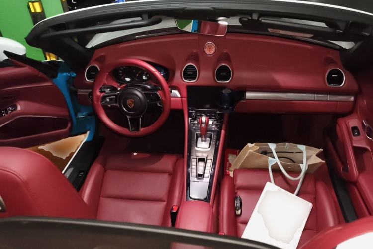 Used Porsche 718 2016 Boxster 2.0T Center Console
