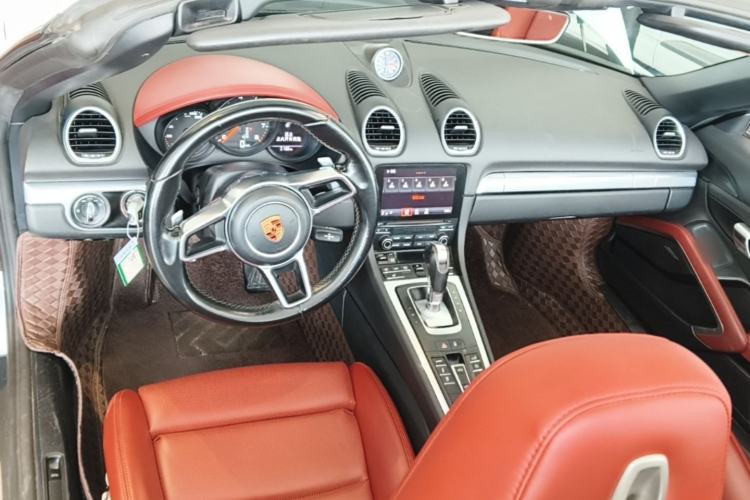 Used Porsche 718 2016 Boxster 2.0T Center Console