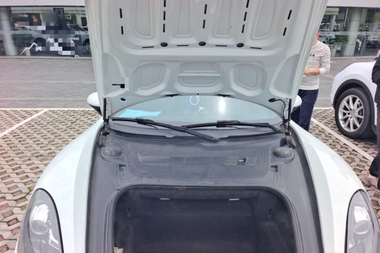 Used Porsche 718 2016 Cayman 2.0T Engine Bay