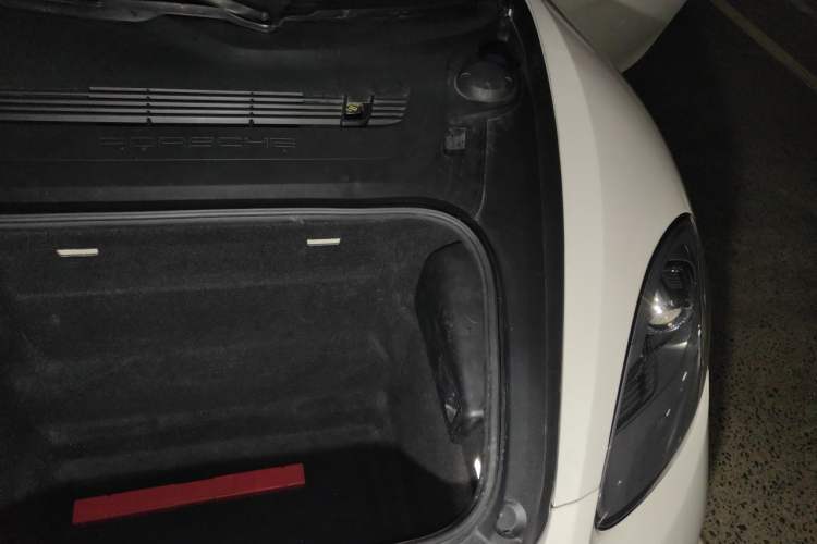 Used Porsche 718 2016 Cayman 2.0T Engine Bay Left