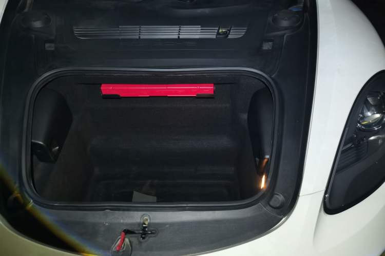 Used Porsche 718 2016 Cayman 2.0T Engine Bay Left