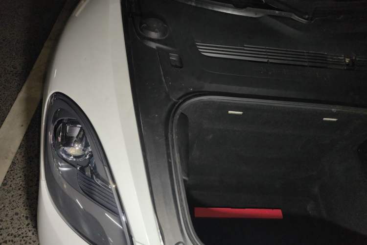 Used Porsche 718 2016 Cayman 2.0T Engine Bay Right