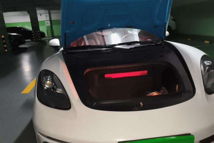 Used Porsche 718 2016 Boxster 2.0T Engine Bay Right