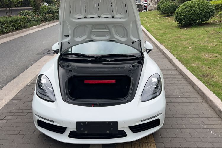Used Porsche 718 2016 Boxster 2.0T Engine Bay