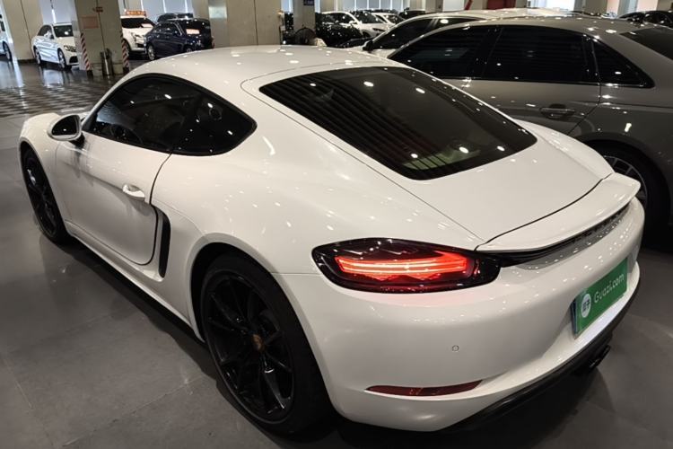 Used Porsche 718 2016 Cayman 2.0T Exterior 2