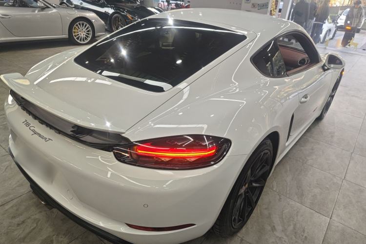 Used Porsche 718 2016 Cayman 2.0T Exterior 5