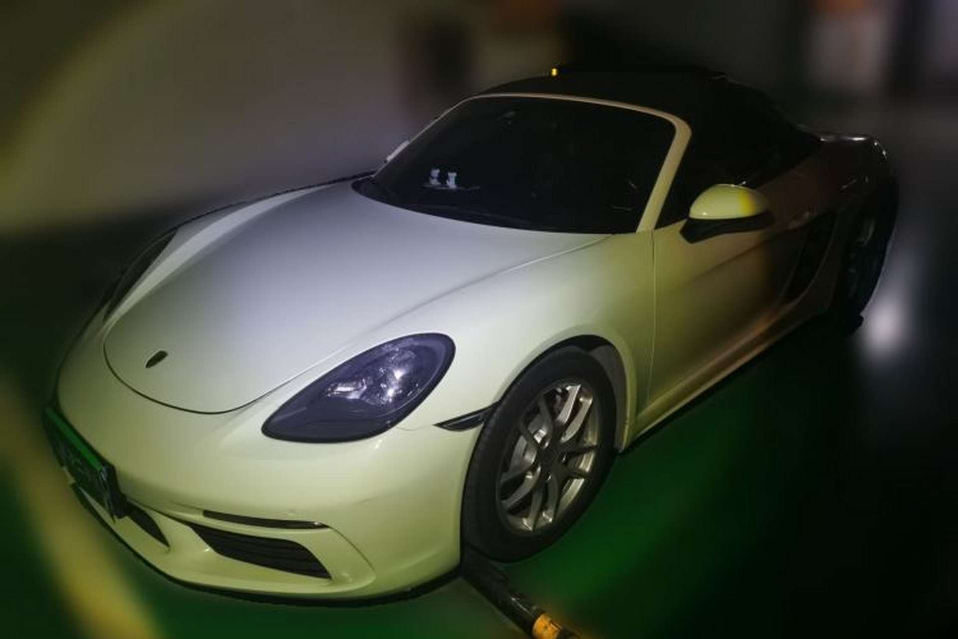 Used Porsche 718 2016 Boxster 2.0T Front Left 45 Deg
