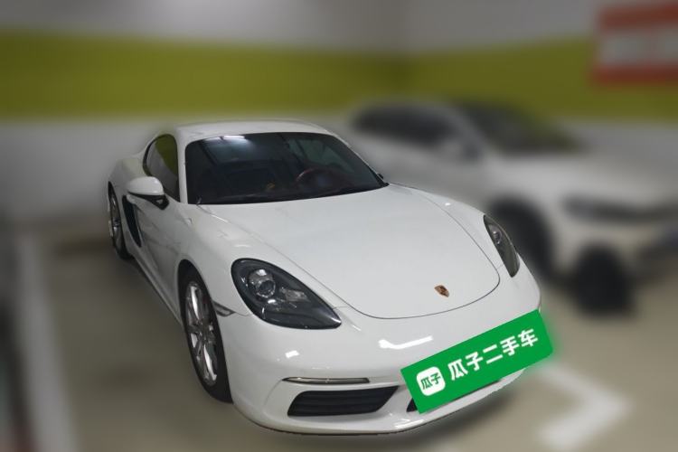 Used Porsche 718 2016 Cayman 2.0T Front Right 45 Deg