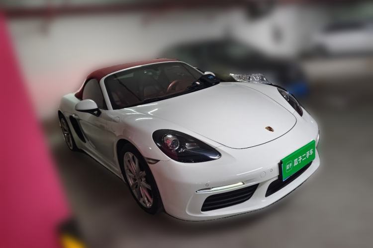 Used Porsche 718 2016 Boxster 2.0T Front Right 45 Deg