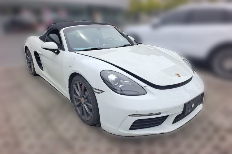 Used Porsche 718 2016 Cayman 2.0T Front Right 45 Deg