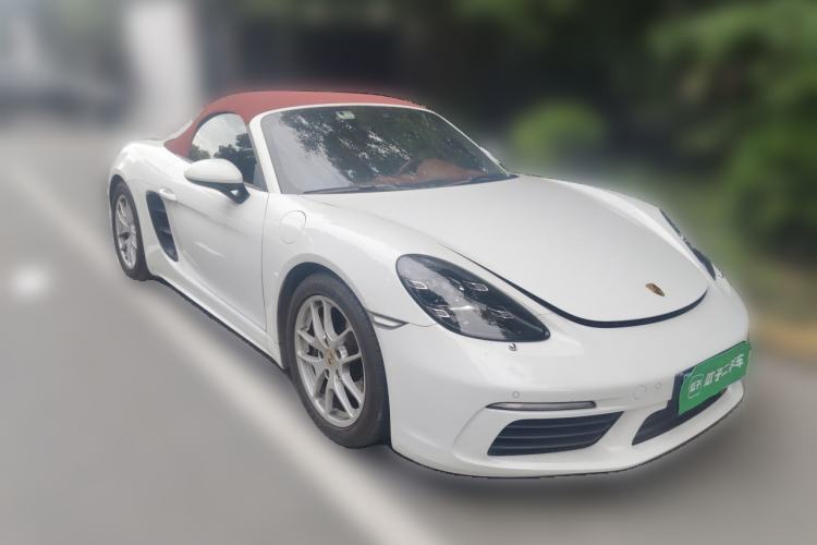 Used Porsche 718 2016 Boxster 2.0T Front Right 45 Deg