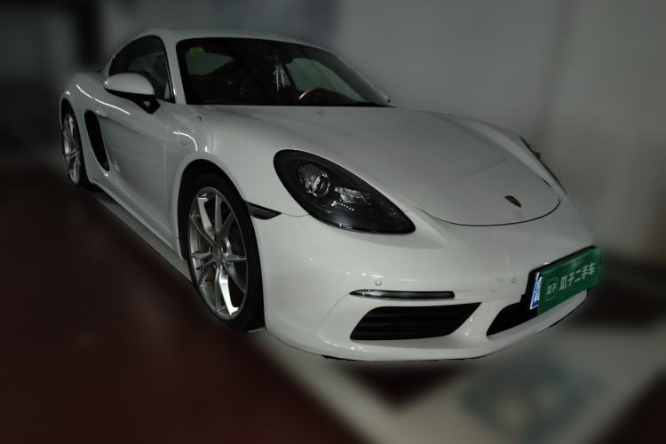 Used Porsche 718 2016 Cayman 2.0T Front Right 45 Deg