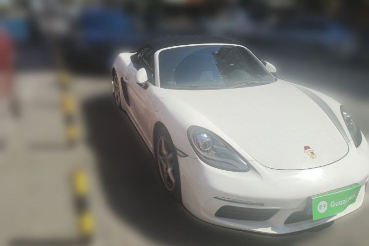 Used Porsche 718 2016 Boxster 2.0T Front Right 45 Deg