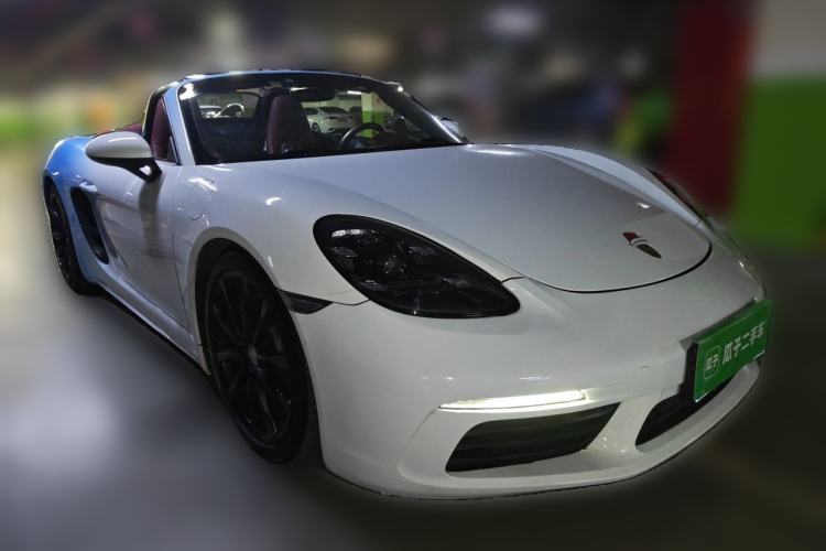 Used Porsche 718 2016 Boxster 2.0T Front Right 45 Deg