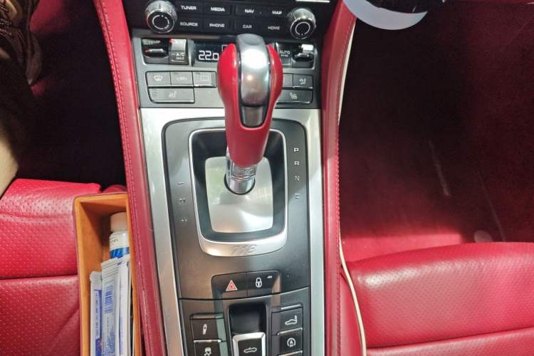 Used Porsche 718 2016 Boxster S 2.5T Gear Lever