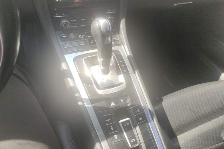 Used Porsche 718 2016 Boxster 2.0T Gear Lever