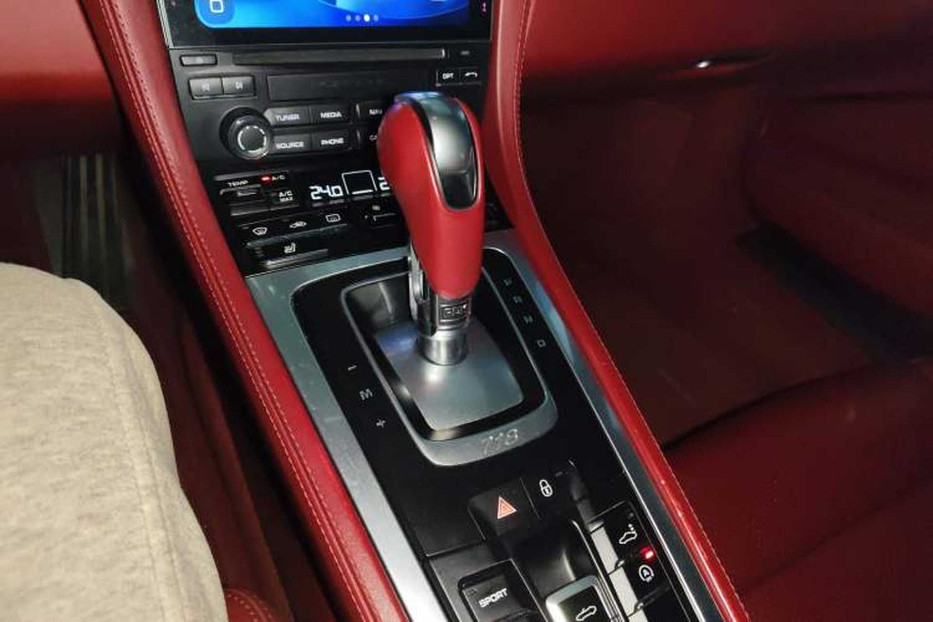Used Porsche 718 2016 Boxster 2.0T Gear Lever