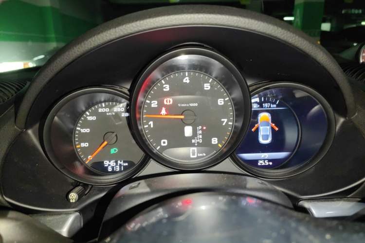 Used Porsche 718 2016 Cayman 2.0T Instrument Cluster