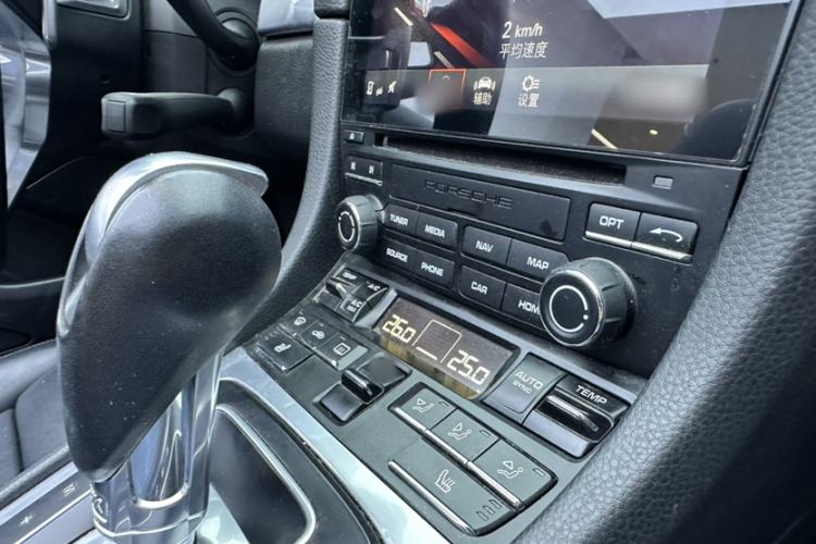 Used Porsche 718 2016 Boxster 2.0T Interior 5