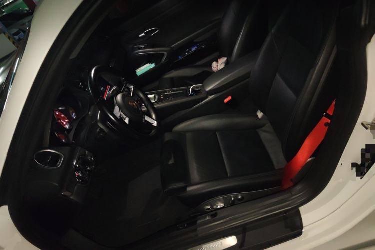 Used Porsche 718 2016 Cayman 2.0T Left Front Seat
