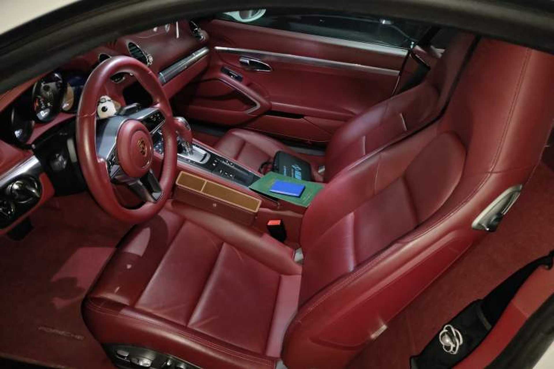 Used Porsche 718 2016 Cayman 2.0T Left Front Seat