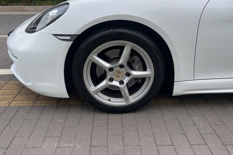 Used Porsche 718 2016 Boxster 2.0T Left Front Wheel Hub