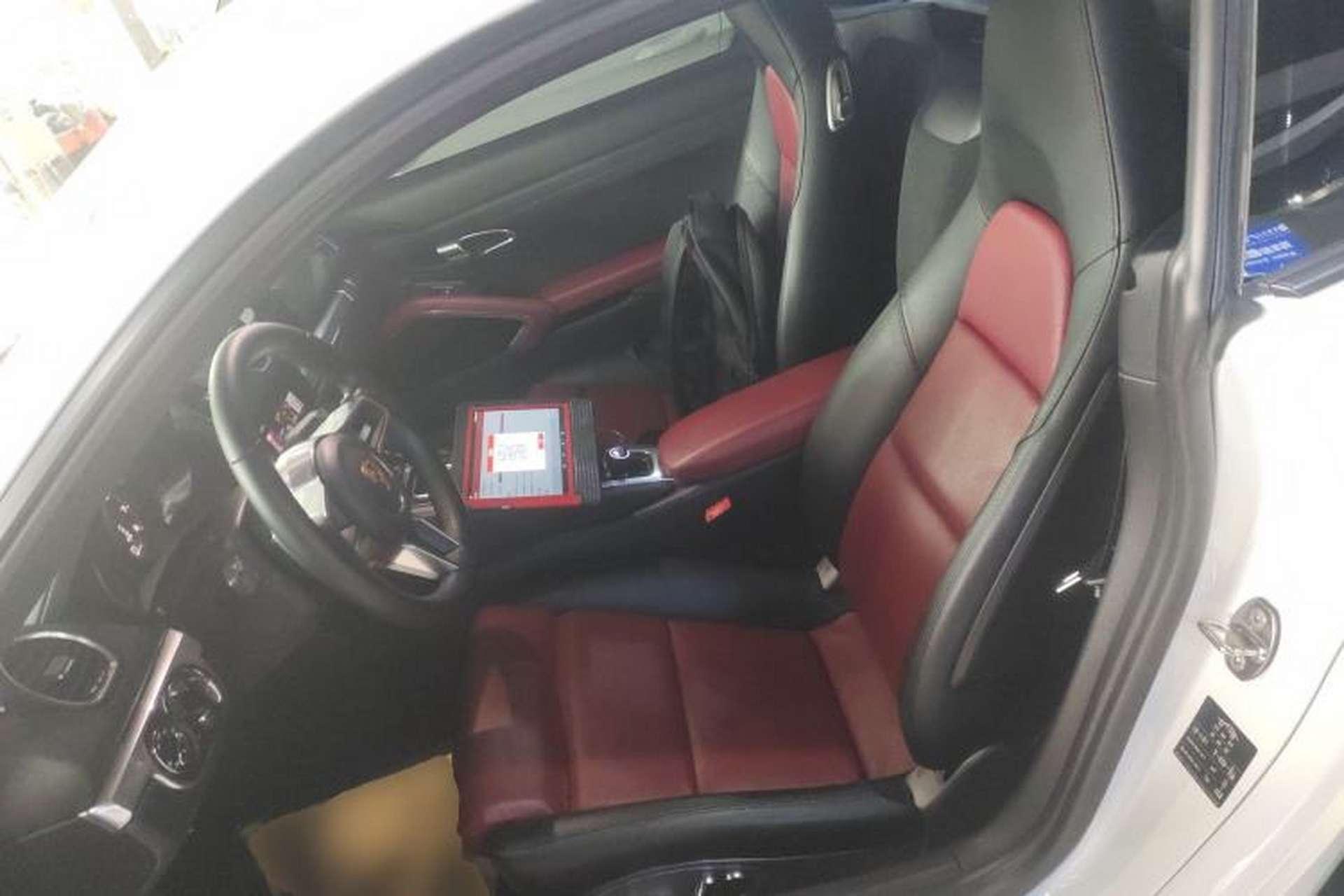 Used Porsche 718 2016 Cayman 2.0T Left Rear Seat