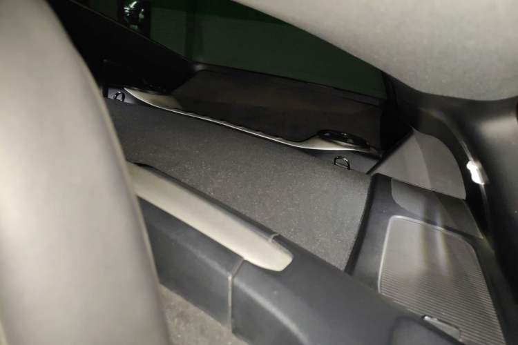 Used Porsche 718 2016 Cayman 2.0T Left Rear Seat