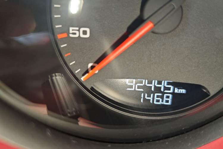 Used Porsche 718 2016 Boxster S 2.5T Odometer Close Up