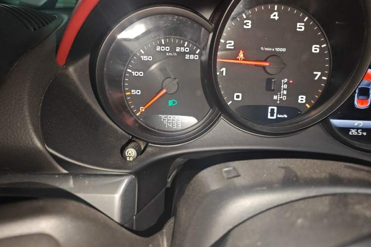 Used Porsche 718 2016 Boxster 2.0T Odometer Close Up