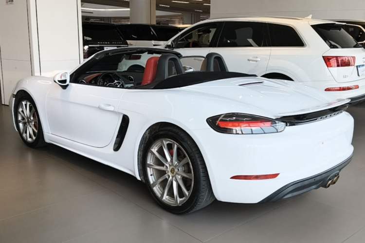 Used Porsche 718 2016 Boxster 2.0T Rear Left 45 Deg