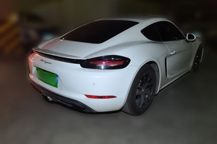 Used Porsche 718 2016 Cayman 2.0T Rear Right 45 Deg