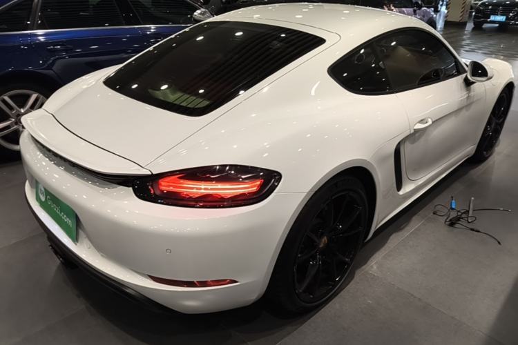 Used Porsche 718 2016 Cayman 2.0T Rear Right 45 Deg