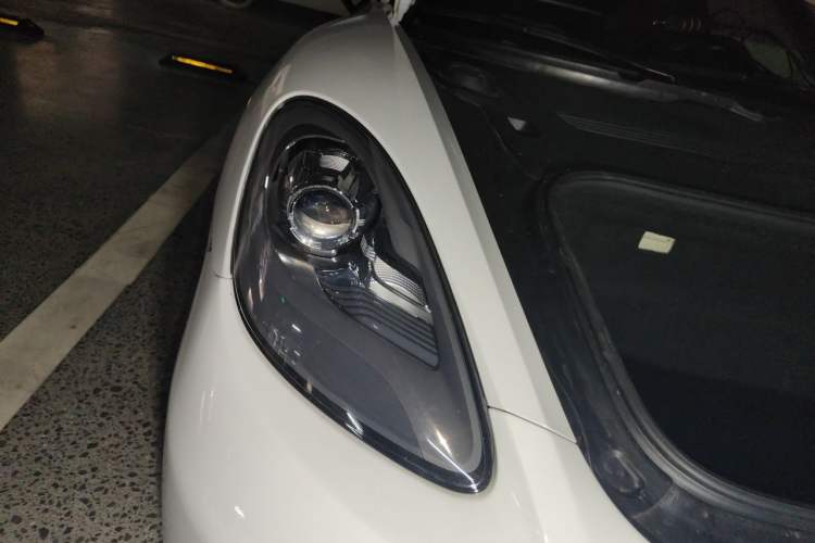 Used Porsche 718 2016 Cayman 2.0T Right Front Headlight