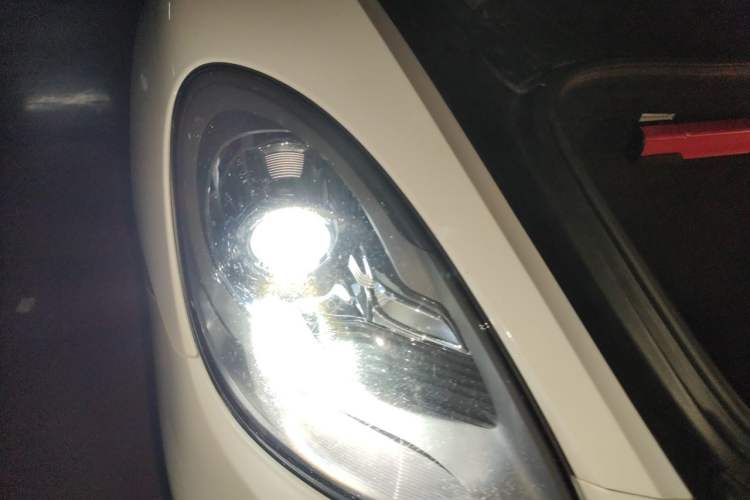 Used Porsche 718 2016 Cayman 2.0T Right Front Headlight