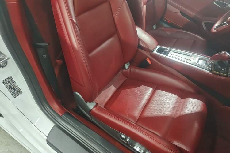 Used Porsche 718 2016 Cayman 2.0T Right Front Seat