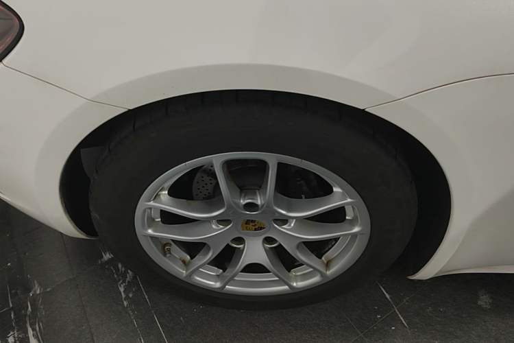 Used Porsche 718 2016 Boxster 2.0T Right Rear Wheel Hub