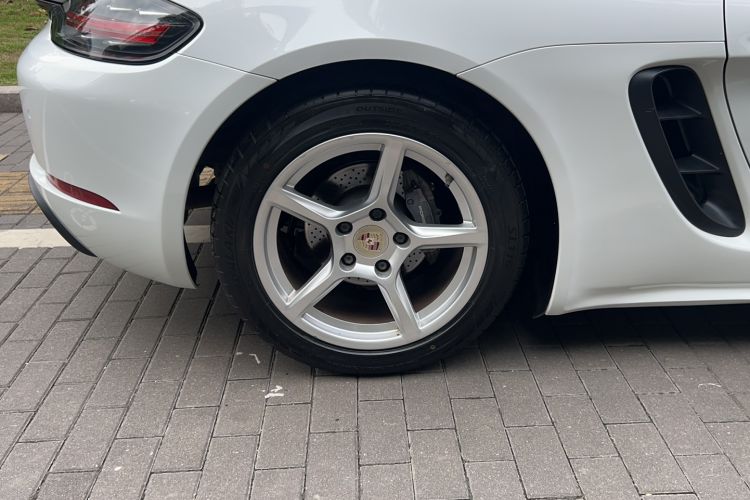 Used Porsche 718 2016 Boxster 2.0T Right Rear Wheel Hub