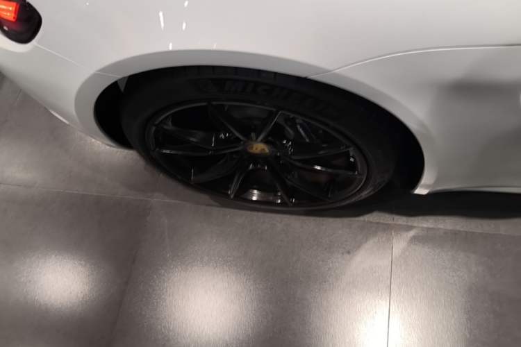 Used Porsche 718 2016 Cayman 2.0T Right Rear Wheel Hub