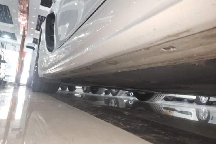 Used Porsche 718 2016 Cayman 2.0T Right Side Sill