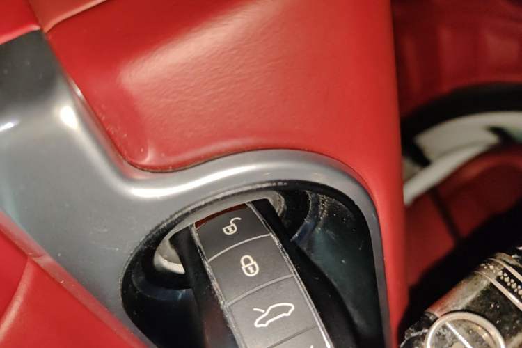 Used Porsche 718 2016 Boxster 2.0T Vehicle Key