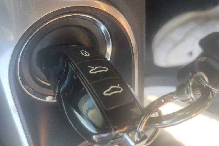 Used Porsche 718 2016 Boxster 2.0T Vehicle Key