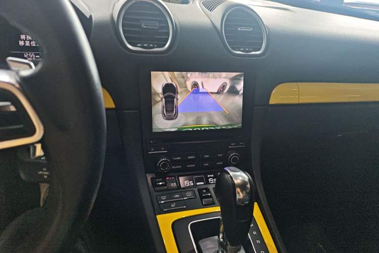 Used Porsche 718 2016 Cayman 2.0T Audio And AC Panel