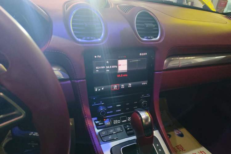 Used Porsche 718 2016 Cayman 2.0T Audio And AC Panel