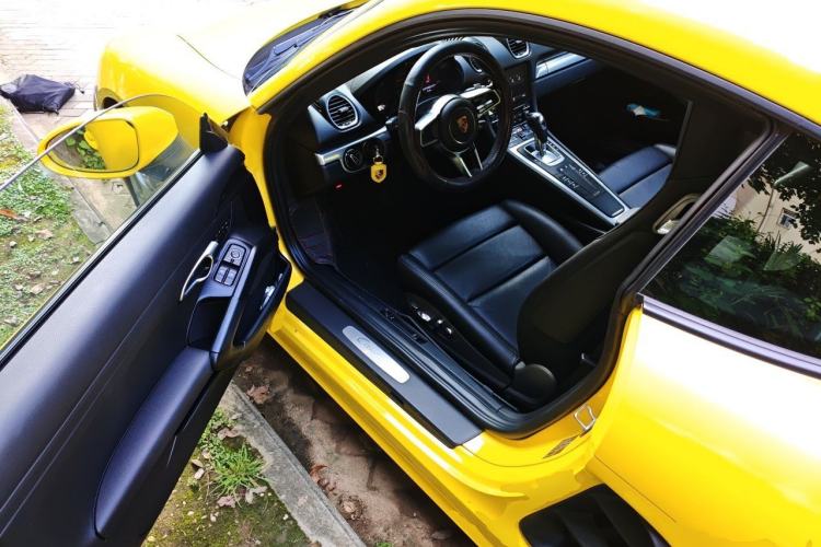 Used Porsche 718 2016 Cayman 2.0T Driver Seat